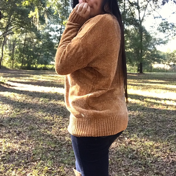 << Chenille Super Soft Oversized Sweater Tan >> - Picture 4 of 5